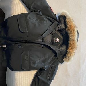 CANADA GOOSE WOMEN'S CHILLIWACK BOMBER SIZE MEDIUM
